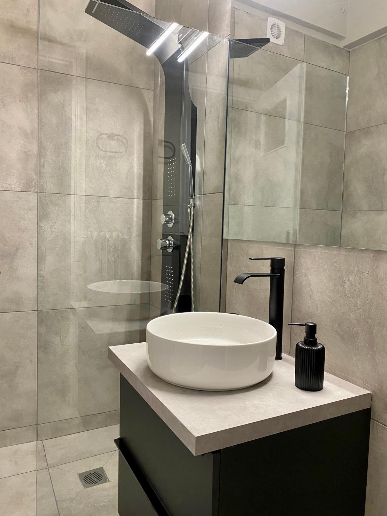 Cozy Apartment In Kolonaki Athens - Sleeps 5 Exterior foto